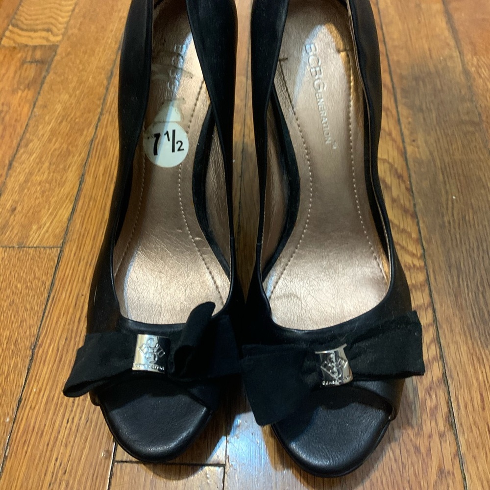 Like New - BCBG black peep toe pumps - size 7.5